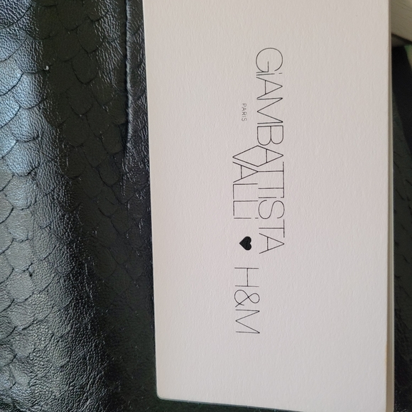 Giambattista Valli & H&M Leather Mini Skirt - Picture 2 of 4